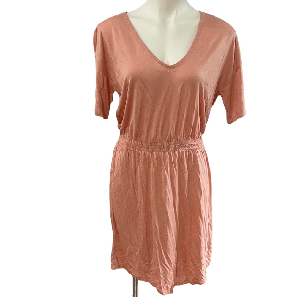 H&M • Pink V-neck Jersey Dress